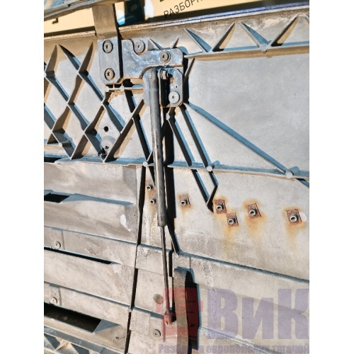 Капот DAF 105 XF 943531 с жабо,замками,петлями и упорами деф. ориг. (732)-2