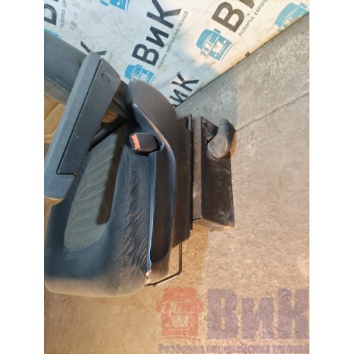 Сиденье пассажирское DAF 105 XF 943531 (табуретка) (663)-3