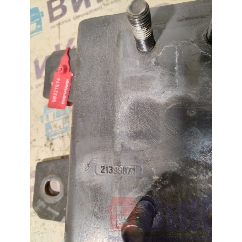 Проставка заднего полукрыла Renault T 002550 (574)-2