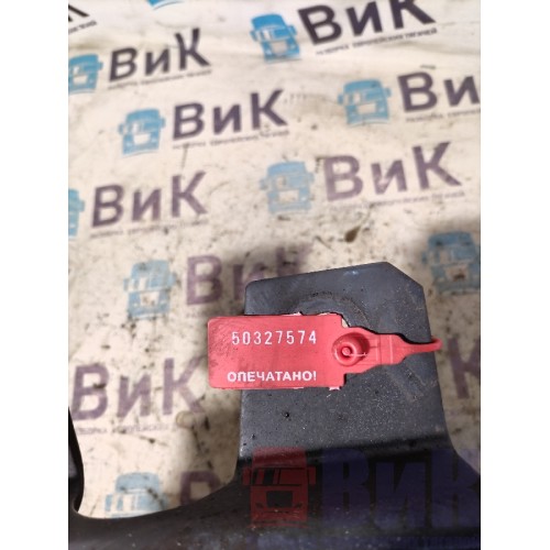 Проставка заднего полукрыла Renault T 002550 (574)-1