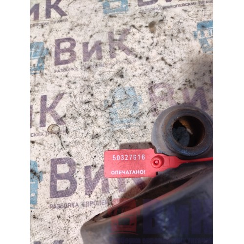 Кронштейн переднего стабилизатора Renault T 002550 (616)-1