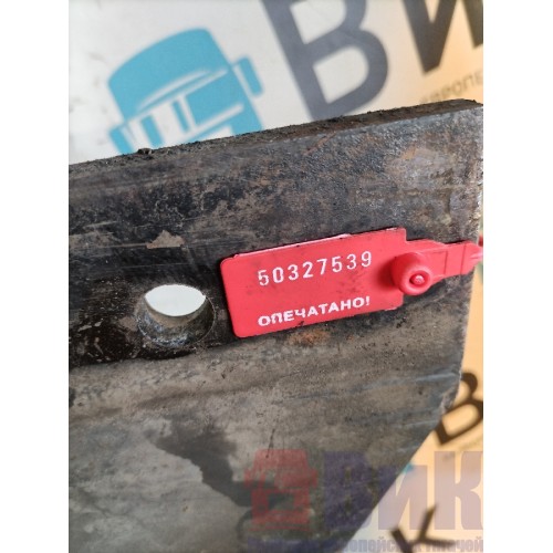 Проставка под седельно-сцепное уст-во Renault T 002550 ровный лист по центрам 93см (539)-3