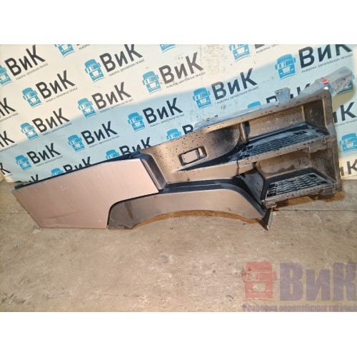 Подножка верхняя Renault T 002550 в сборе с крышкой инструм. ящика RH (546)