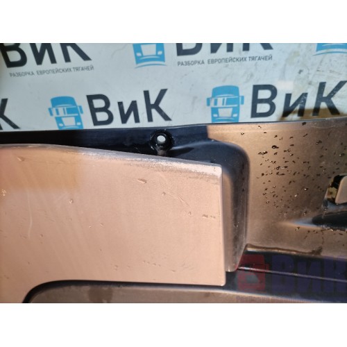 Подножка верхняя Renault T 002550 в сборе с крышкой инструм. ящика RH (546)-4