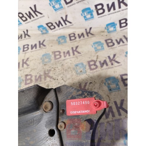 Замок кабины Renault T 018688 (490)-3