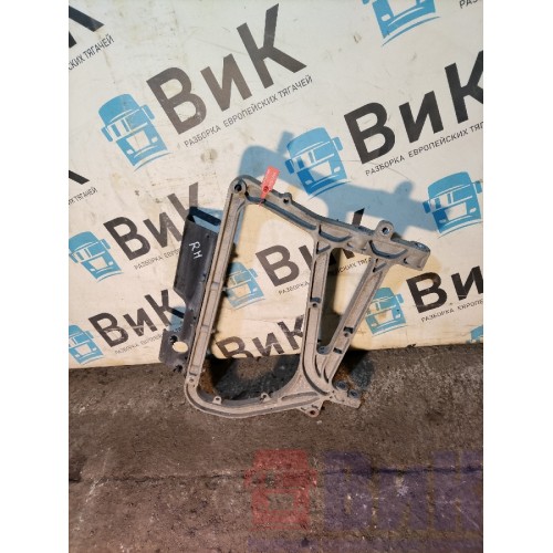 Кронштейн глушителя/крыла Renault T 018688 верхняя деф. (514)