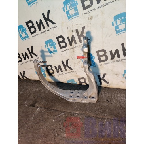 Кронштейн глушителя Renault T 018688 передний (503)