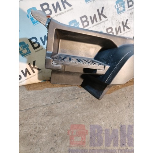 Подножка верхняя Renault T 018688 с продолжением кабины LH (527)-2