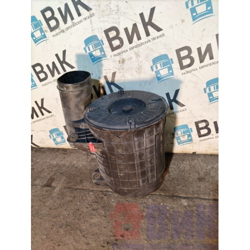 Корпус воздушного фильтра Renault T 018688 (476)