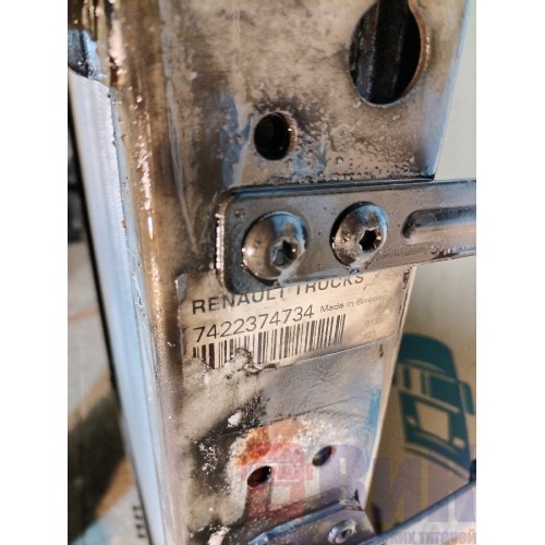 Радиатор основной Renault T 018688 с подушками (464)-3