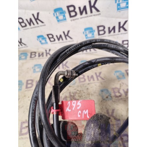 Шланг подъема кабины Renault T 018688 295см (372)-1