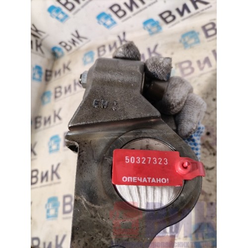 Рокер выпускной Volvo FH 4 D13K 785702 (323)-1