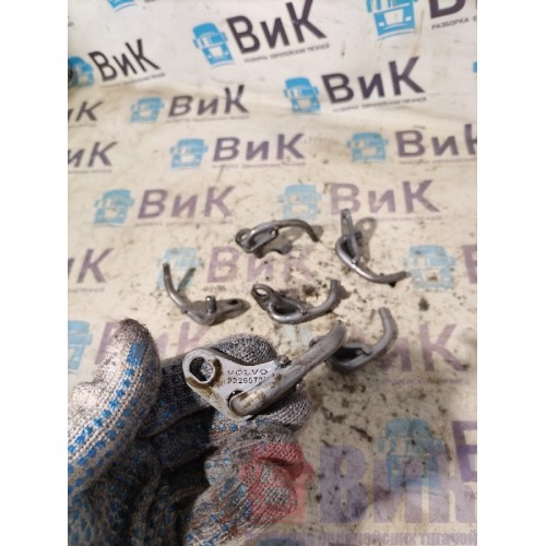 Форсунка масляная Volvo D13K (370)*-8