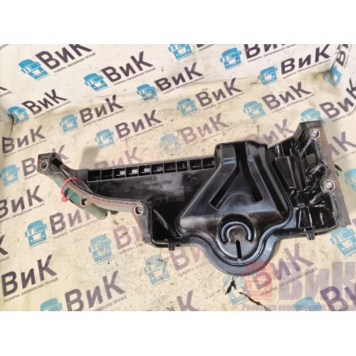 Крышка плиты двигателя Volvo FH 4 D13K 785702 (266)-2