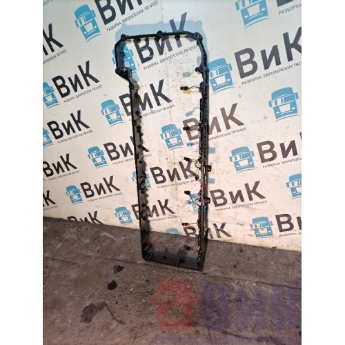 Проставка клапанной крышки Volvo FH 4 D13K 785702 в сборе с проводкой (204)