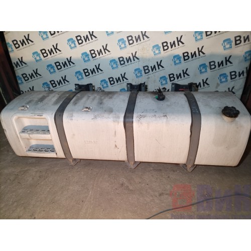 Бак топливный DAF 106 XF 181944 228*68*65 с кронш-ми и заборником деф. (086)