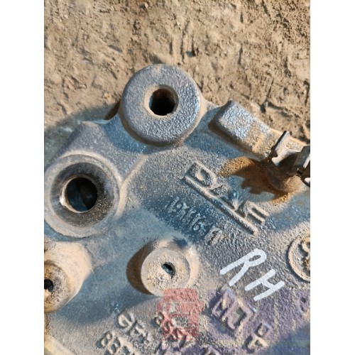 Кронштейн буксировочного крюка DAF 106 181944 RH (909)-2