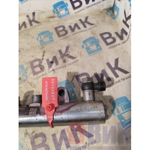 Рампа топливная MAN TGX 061924 D2676 LF в сборе с датчиком (837)-4