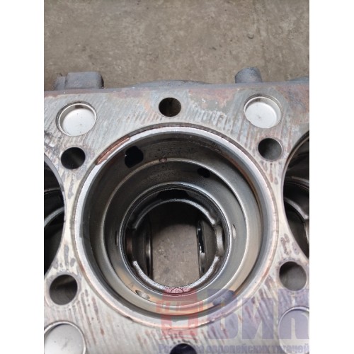 Блок цилиндров двигателя MAN TGX 061924 D2676 LF26 (767)-1