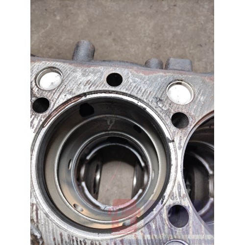 Блок цилиндров двигателя MAN TGX 061924 D2676 LF26 (767)-3