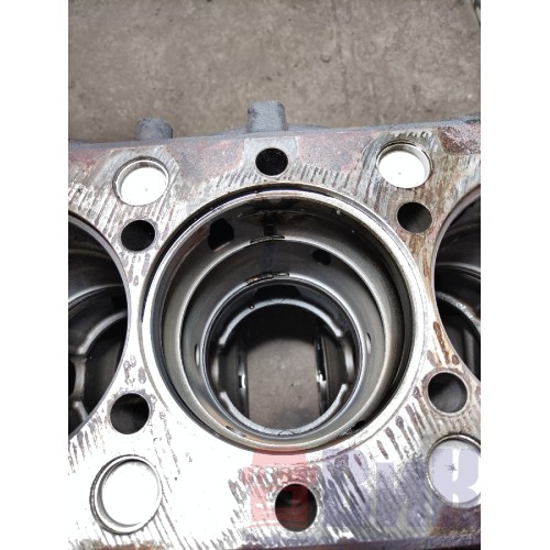 Блок цилиндров двигателя MAN TGX 061924 D2676 LF26 (767)-13