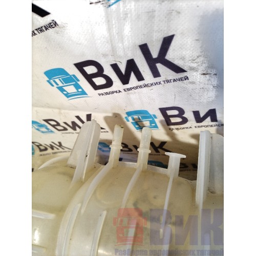 Бак расширительный Volvo FH 4 727184 (757)-1