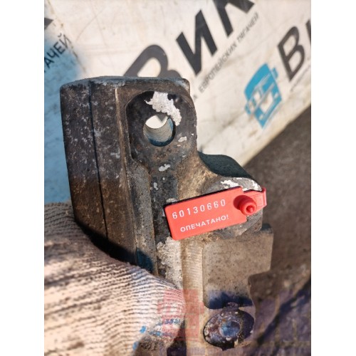 Кронштейн глушителя Volvo FH 4 727184 задний (660)-2