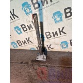 Кронштейн полукрыла (труба) Volvo FH 4 727184 задний задний (726)