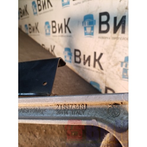 Кронштейн глушителя/крыла Volvo FH 4 727184 RH (659)-6