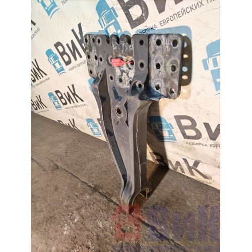 Кронштейн реактивной тяги (бугель) Volvo FH 4 727184 RH (654)-2