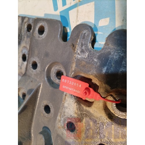 Кронштейн реактивной тяги (бугель) Volvo FH 4 727184 RH (654)-1