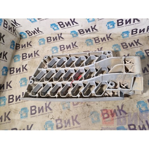 Подножка нижняя Volvo FH 4 727184 LH (624)-2