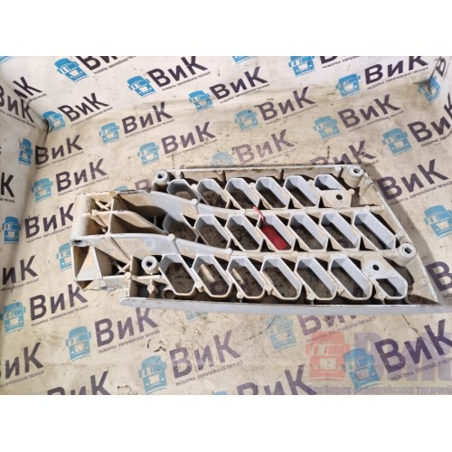 Подножка нижняя Volvo FH 4 727184 (625)-2