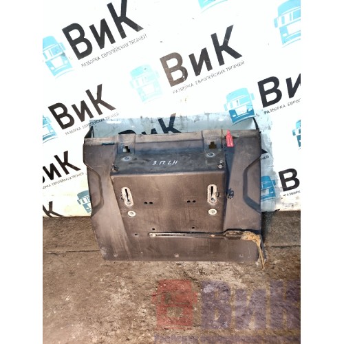 Полукрыло заднее Volvo FH 4 727184 переднее LH с деф. (647)