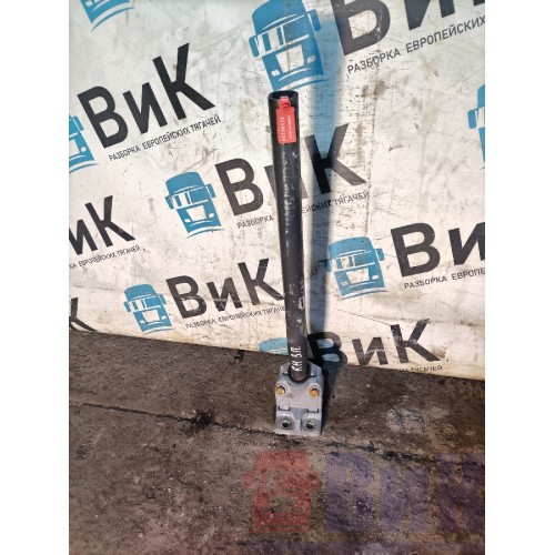 Кронштейн полукрыла (труба) Volvo FH 4 727184 задний передний (572)