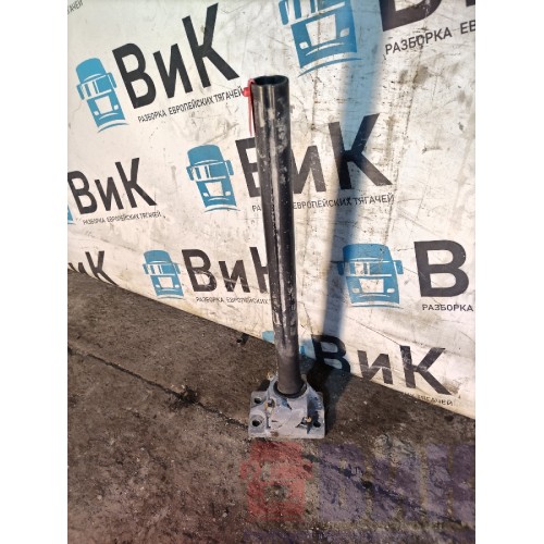 Кронштейн полукрыла (труба) Volvo FH 4 727184 задний передний (572)-1