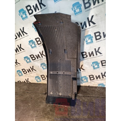 Подкрылок Volvo FH 4 727184 передний LH (646)-2