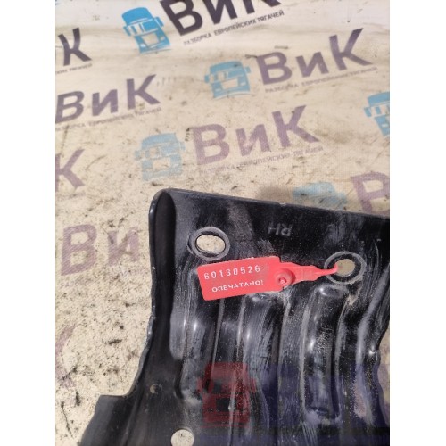 Кронштейн основной подножки Volvo FH 4 727184 RH (526)-1