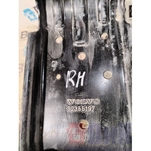 Кронштейн основной подножки Volvo FH 4 727184 RH (526)-3