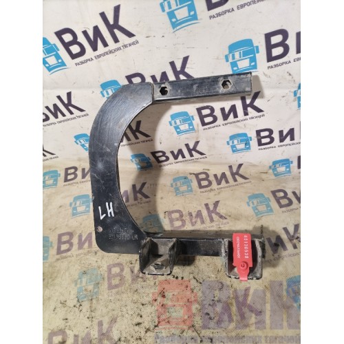 Кронштейн подкрылка Volvo FH 4 727184 LH (530)