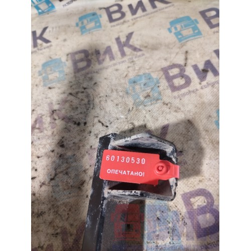 Кронштейн подкрылка Volvo FH 4 727184 LH (530)-2