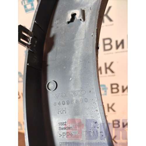 Накладка на основную подножку Volvo FH 4 727184 RH (512)-2