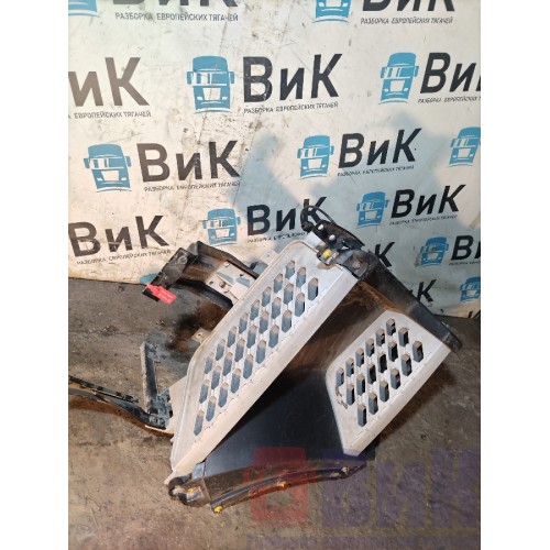 Подножка основная Volvo FH 4 727184 RH (518)-4