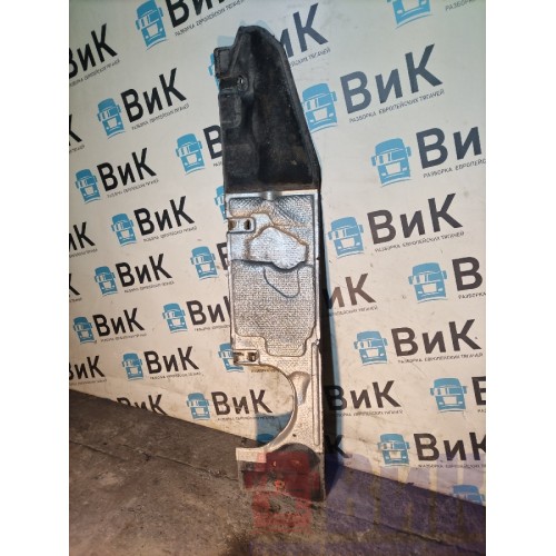 Пыльник двигателя Renault T 018688 RH (493)-1