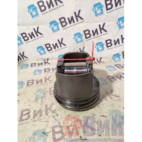 Поршень Volvo FH 4 727184 D13K (470)
