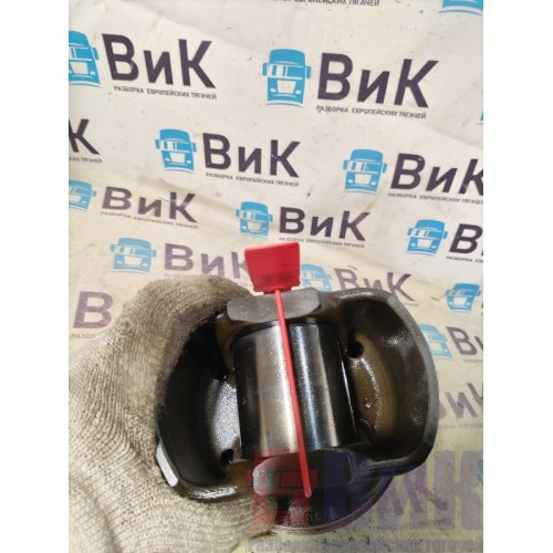 Поршень Volvo FH 4 727184 D13K (466)-3