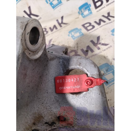 Кронштейн двигателя Volvo FH 4 727184 D13K задний RH (427)-1