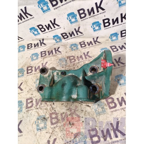 Кронштейн ролика натяжителя Volvo FH 4 727184 D13K (металл.) (390)