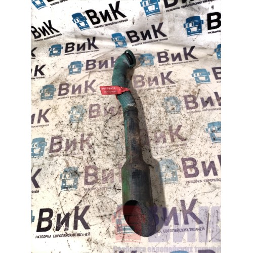 Патрубок вентиляции картерных газов Volvo FH 4 727184 D13K (422)