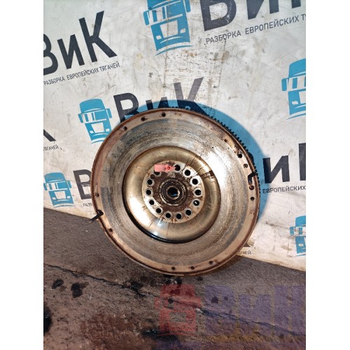 Маховик Volvo FH 4 727184 D13K с микротрещинами (434)